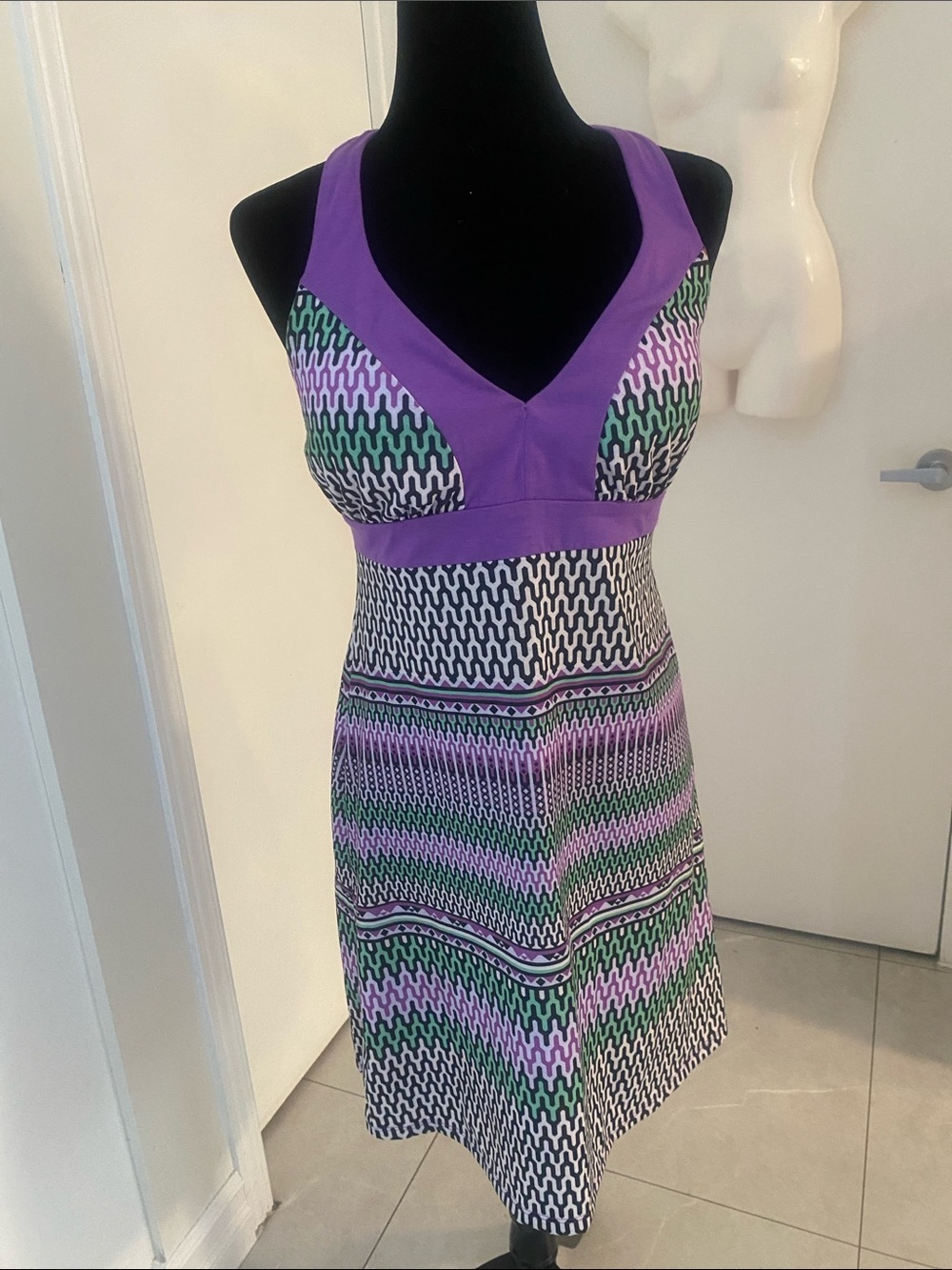 GERRY Purple Patterned V-Neck Sleeveless Tennis Dress w padded Bra Size Large